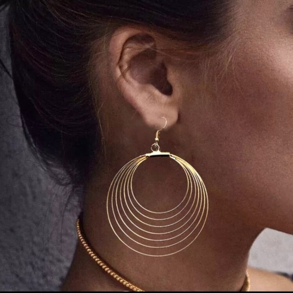 MULTI LAYER HOOP EARRINGS